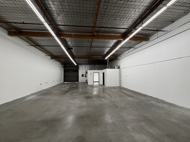 380 W Martin Luther King Blvd, Los Angeles, CA à louer - Photo de l’immeuble – Image 3 sur 9