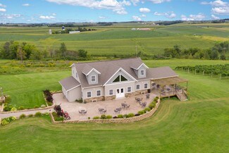 Plus de détails pour S3426 Peterson Ln, Viroqua, WI - Spécialisé à vendre