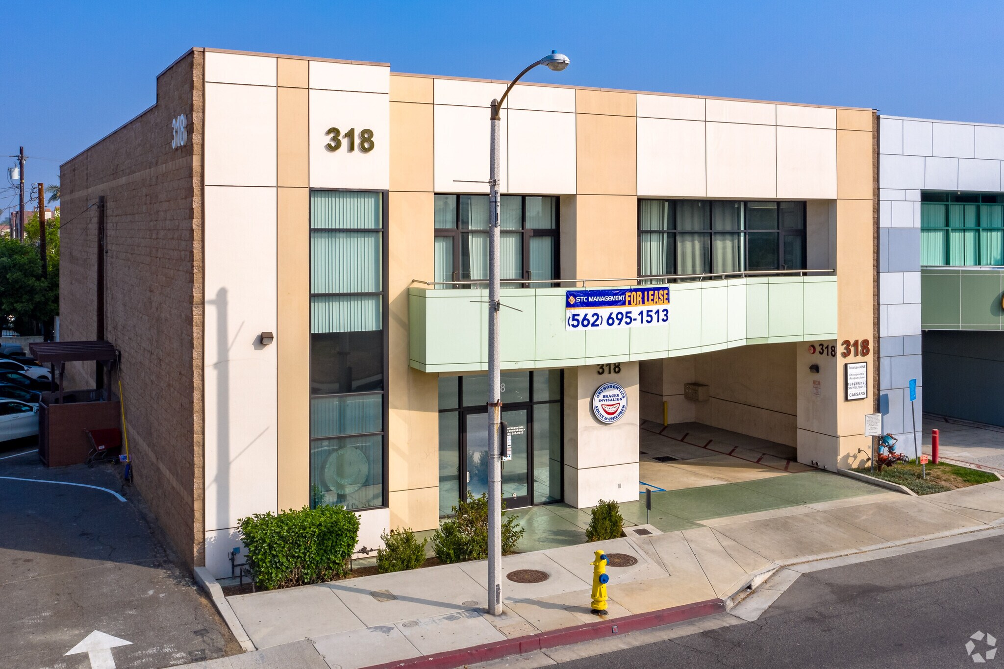 318 N Garfield Ave, Monterey Park, CA à louer Photo principale– Image 1 sur 17