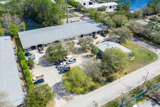11501 Columbia Park Dr, Jacksonville, FL à louer Photo intérieure– Image 2 sur 5