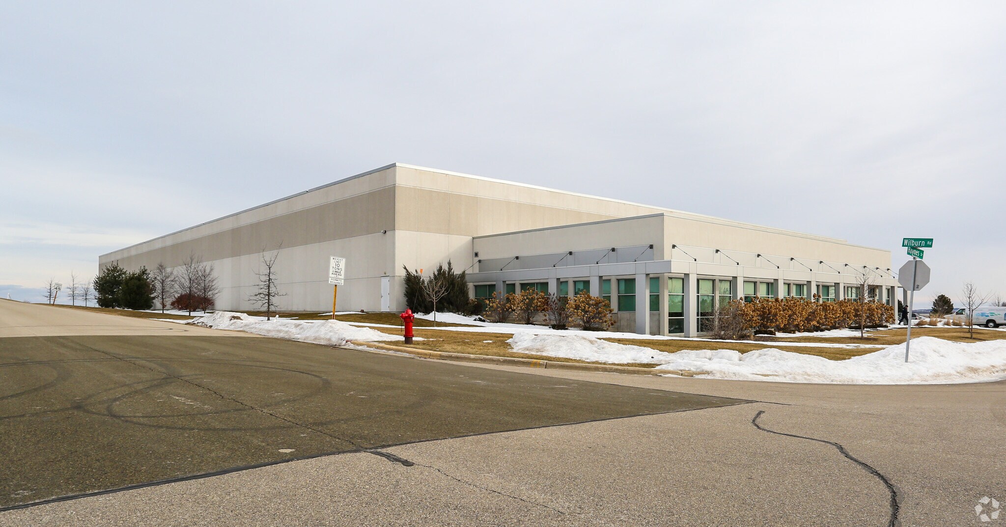 1824 Haynes Dr, Sun Prairie, WI à louer Photo principale– Image 1 sur 8