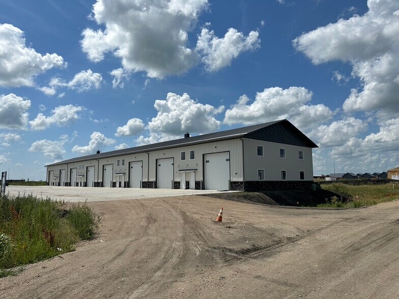 9815 Industrial Dr, Horace, ND à vendre - Photo de l’immeuble – Image 1 sur 2
