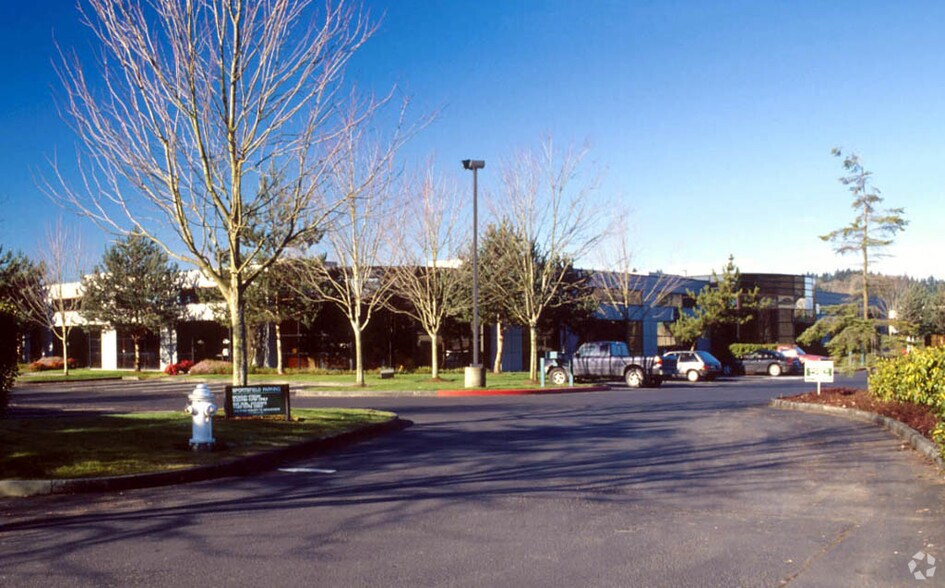 19017 120th Ave NE, Bothell, WA à louer - Photo de l’immeuble – Image 2 sur 5