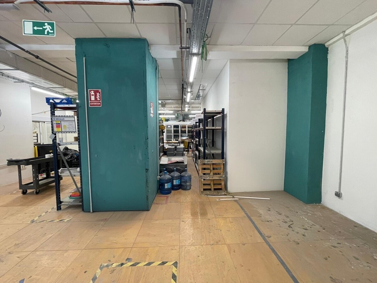 Madrid, MAD 28014 - Lot 01 - - Photo intérieure - Image 1 of 8