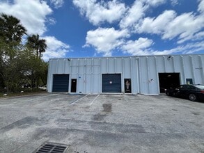 2099-2101 W Atlantic Blvd, Pompano Beach, FL à louer Photo intérieure– Image 1 sur 4