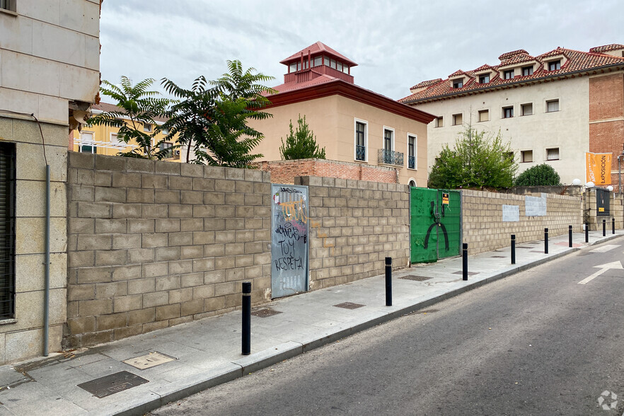 Calle Teniente Figueroa, 20, Guadalajara, Guadalajara à vendre - Photo de l’immeuble – Image 2 sur 2