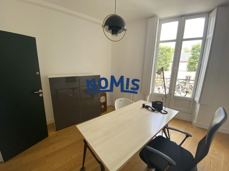 Bureau dans Nantes à vendre - Photo de l’immeuble – Image 1 sur 7