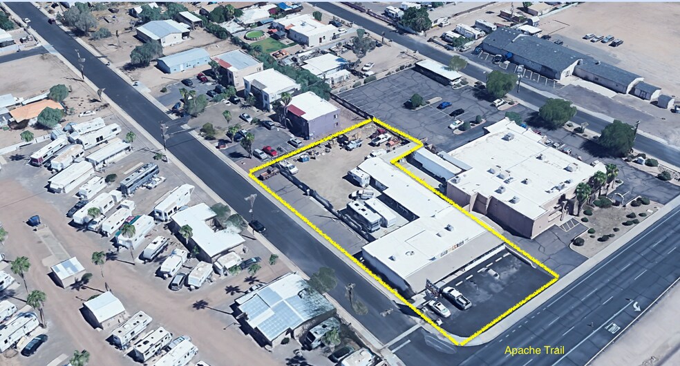 1880 W Apache Trl, Apache Junction, AZ à vendre - Photo de l’immeuble – Image 2 sur 16