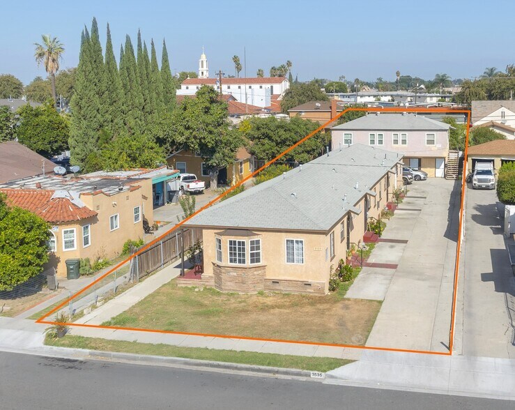 3535 Los Flores Blvd, Lynwood, CA à vendre - Photo principale – Image 1 sur 9