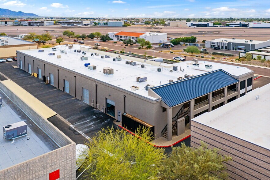 7900 E Greenway Rd, Scottsdale, AZ à louer - Photo de l’immeuble – Image 3 sur 8