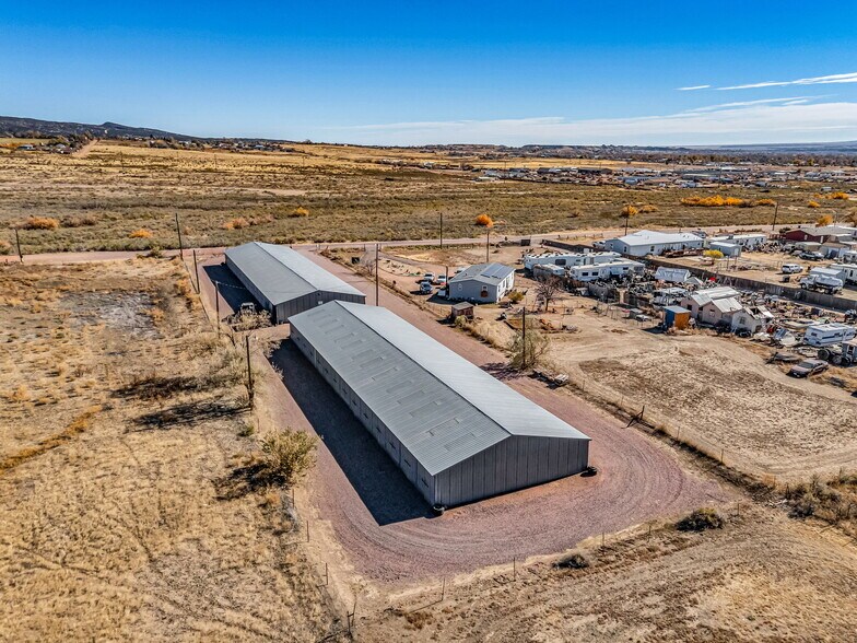 1271 Lawrence Ave, Canon City, CO à vendre - Photo principale – Image 1 sur 15