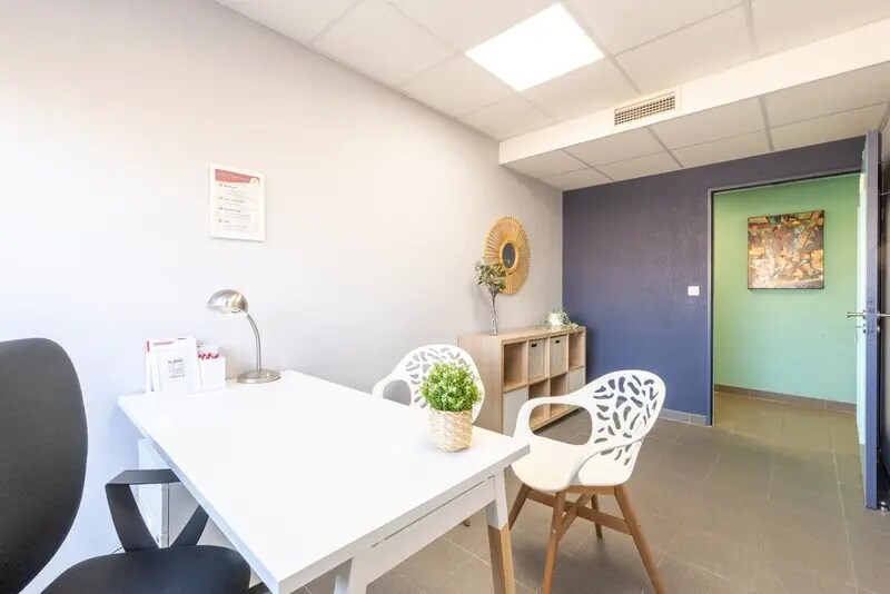 Bureau dans Montpellier à louer - Photo de l’immeuble – Image 2 sur 3