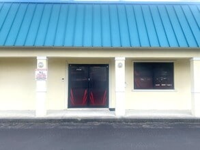 7430-7448 S Us-1 Hwy, Port Saint Lucie, FL à louer Photo intérieure– Image 2 sur 14