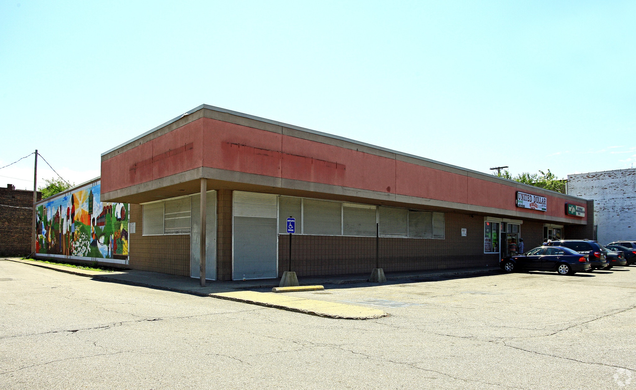 13020 Miles Ave, Cleveland, OH à louer Photo principale– Image 1 sur 12