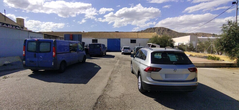 Industriel/Logistique dans Calasparra à vendre - Photo de l’immeuble – Image 1 sur 4