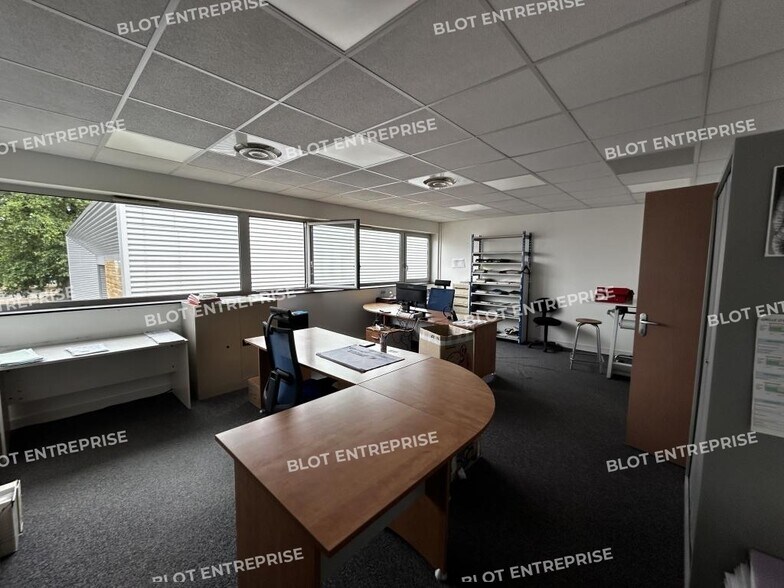 Bureau dans La Chapelle Sur Erdre à vendre - Photo intérieure – Image 2 sur 12