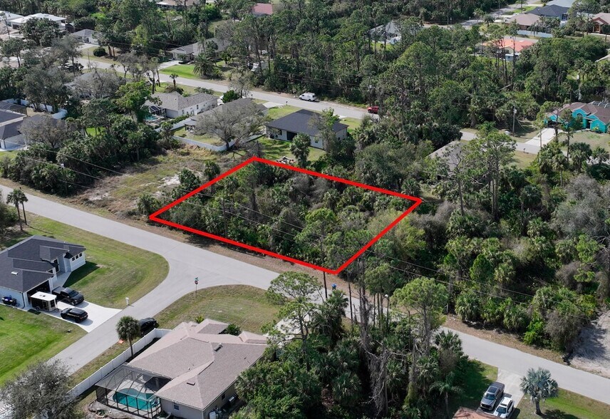 Marcella Terrace, North Port, FL à vendre - Photo de l’immeuble – Image 2 sur 15