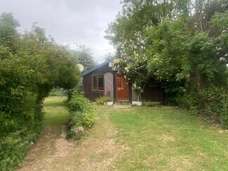 Plus de détails pour Blandford Rd, Coombe Bissett - Bureau à louer