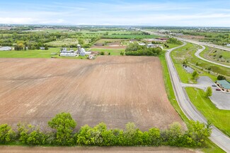 Plus de détails pour 1600 Planeview Dr, Oshkosh, WI - Terrain à vendre