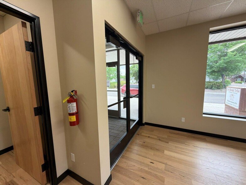 825-855 Railroad St, Elko, NV à louer - Photo de l’immeuble – Image 2 sur 10