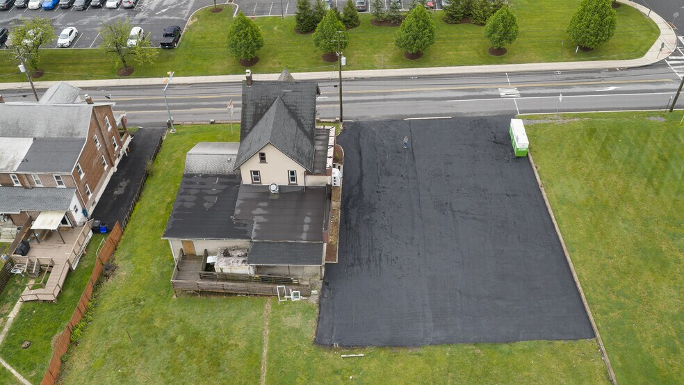 1635 Broadway, Bethlehem, PA à vendre - Photo de l’immeuble – Image 2 sur 29