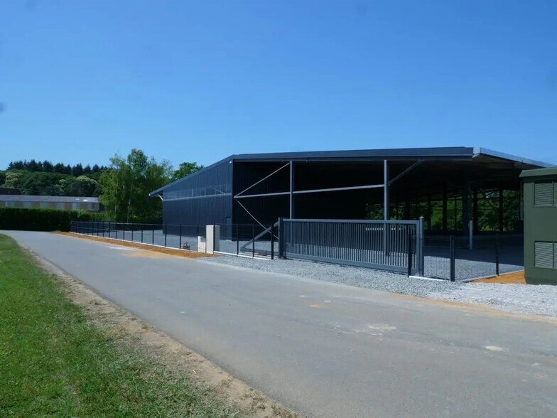 Industriel/Logistique dans Authon-du-Perche à louer - Photo de l’immeuble – Image 3 sur 12