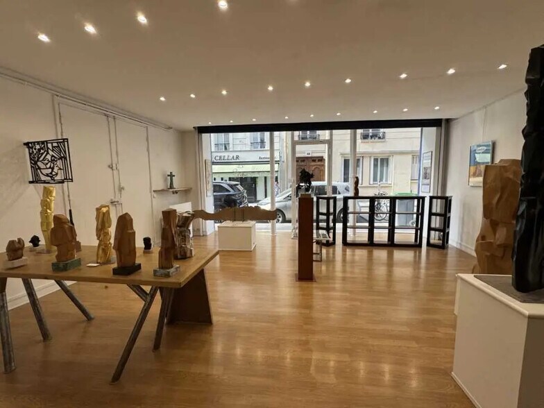 Local commercial dans Paris à vendre - Photo de l’immeuble – Image 2 sur 8