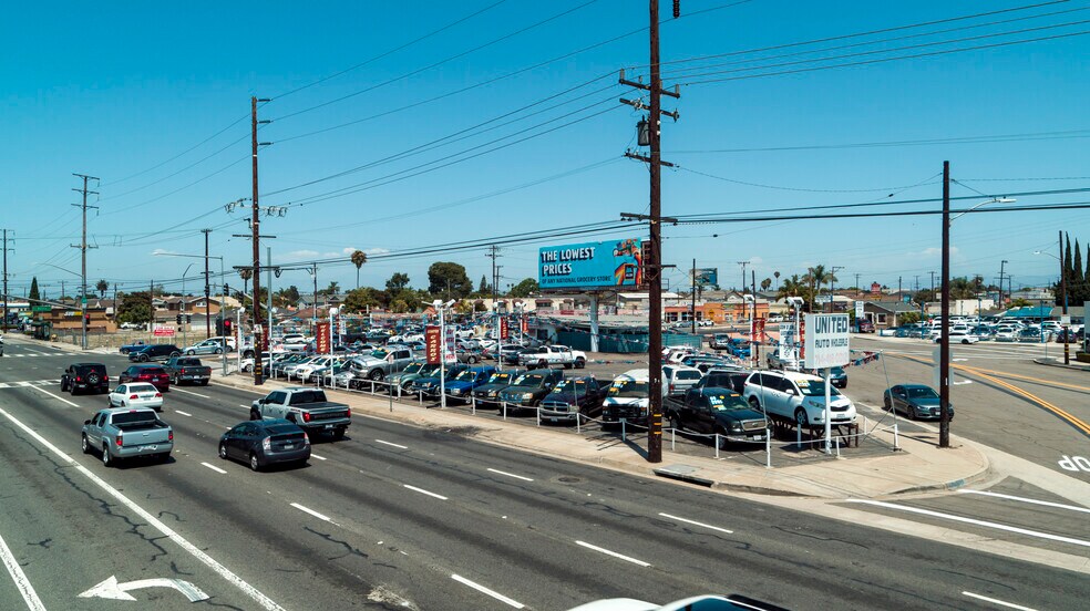 15022 Beach Blvd, Midway City, CA à louer - Photo de l’immeuble – Image 3 sur 7