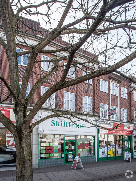 138 Walton Rd, East Molesey à louer - Photo principale – Image 1 sur 3