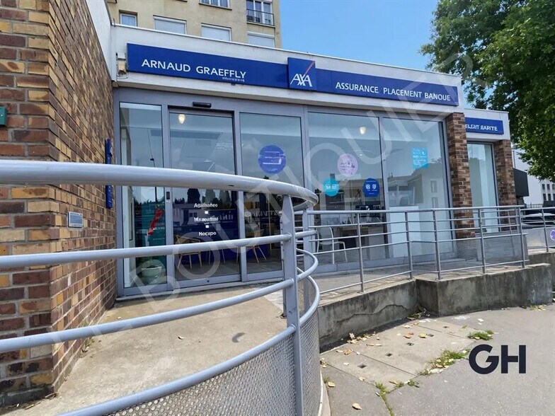 Local commercial dans Pantin à vendre - Photo de l’immeuble – Image 2 sur 7