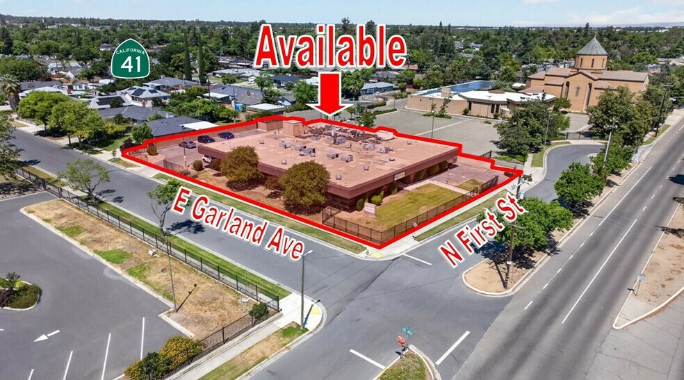 3727 N 1st St, Fresno, CA à louer - Photo de l’immeuble – Image 1 sur 37