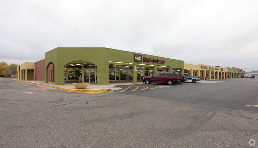 1901-2099 S Federal Blvd, Denver, CO à louer - Photo de l’immeuble – Image 2 sur 13