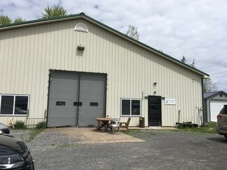 Plus de détails pour 8762 Brewerton -1, Brewerton, NY - Industriel/Logistique à vendre