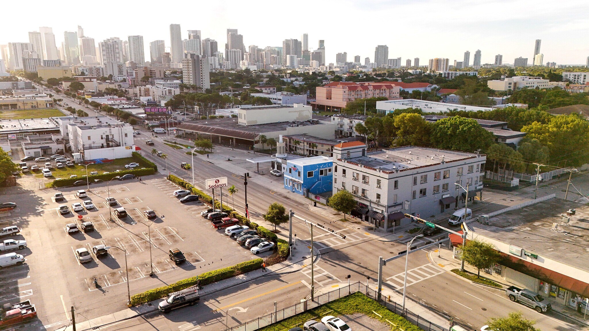 1274 W Flagler St, Miami, FL à vendre Photo de l’immeuble– Image 1 sur 21