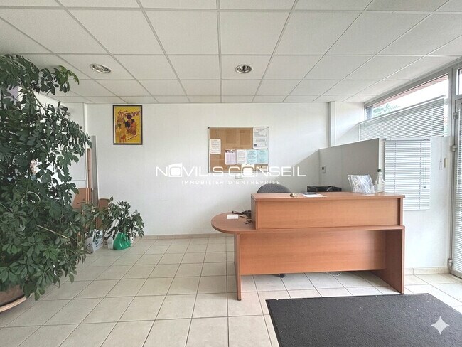 Plus de détails pour Bureau à vendre