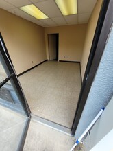 202 N Loop 1604 W, San Antonio, TX à louer Photo de l’immeuble– Image 2 sur 3