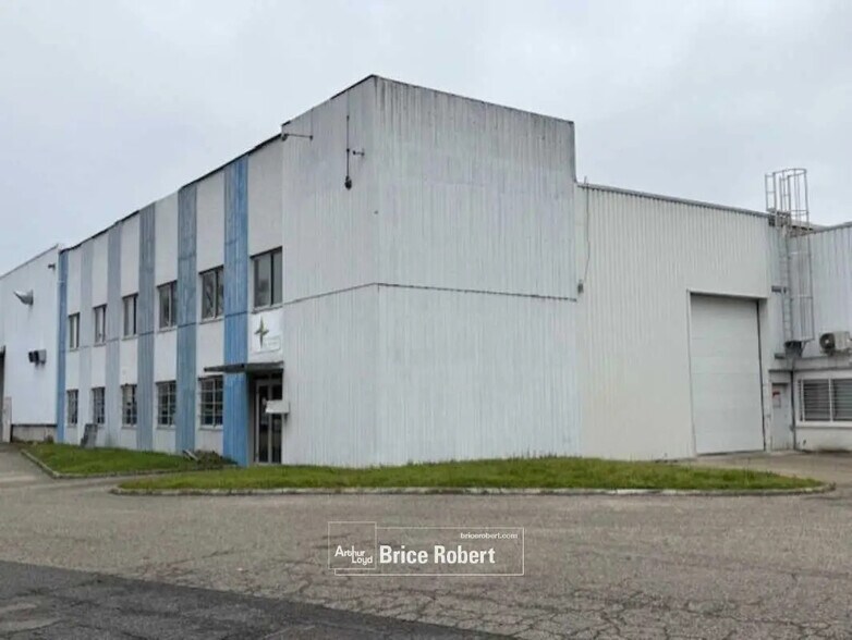 2 Rue Du Broteau, Irigny à louer - Photo de l’immeuble – Image 1 sur 6
