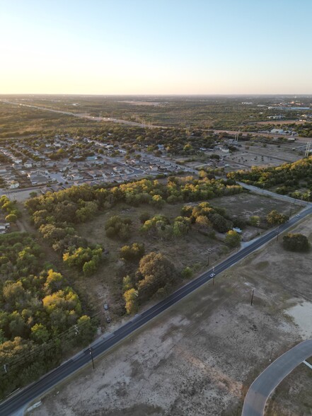 9811 Southton Rd, San Antonio, TX à vendre - Photo de l’immeuble – Image 2 sur 12