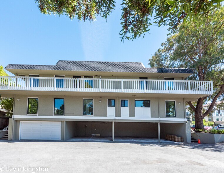 558 Brewster Ave, Redwood City, CA à louer - Photo de l’immeuble – Image 3 sur 29