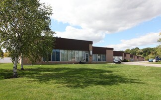 Plus de détails pour 505 Iroquois Shore Rd, Oakville, ON - Industriel/Logistique à louer