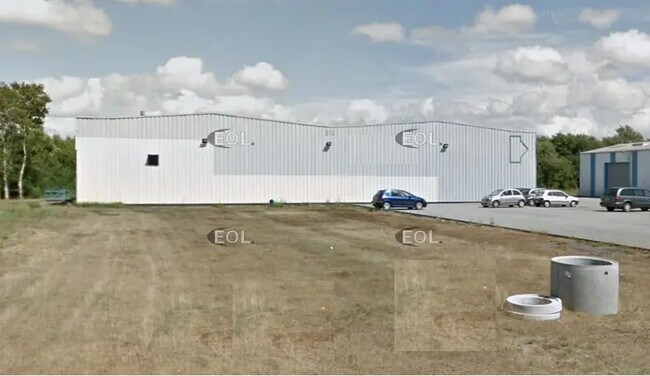 Plus de détails pour 31 Rue Louis Lumière, La Selle-en-Luitré - Industriel/Logistique à louer