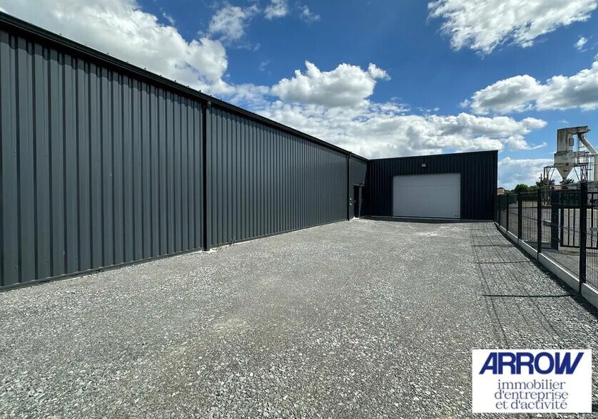 15 Za Le M Chaussée, Saint-Philbert-de-Grand-Lieu à louer - Photo de l’immeuble – Image 1 sur 11