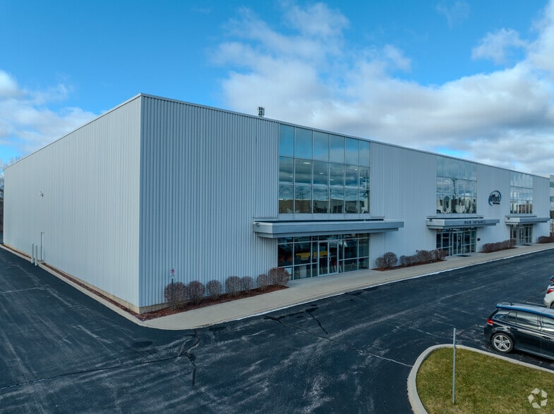 545 Thompson Dr, Cambridge, ON à louer - Photo principale – Image 1 sur 7