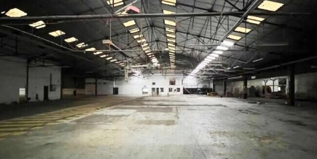 Plus de détails pour Local d’activités à vendre