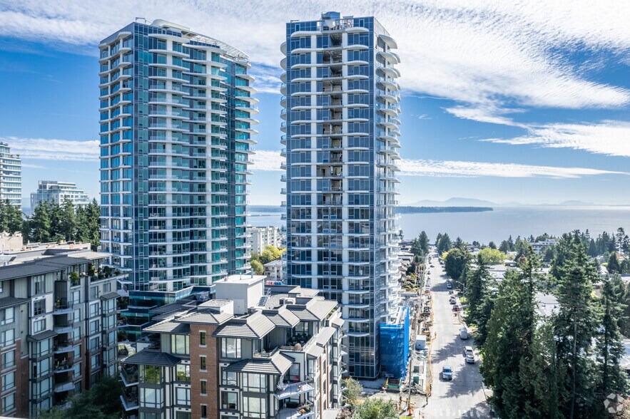1493 Foster St, White Rock, BC à vendre - Photo de l’immeuble – Image 3 sur 48