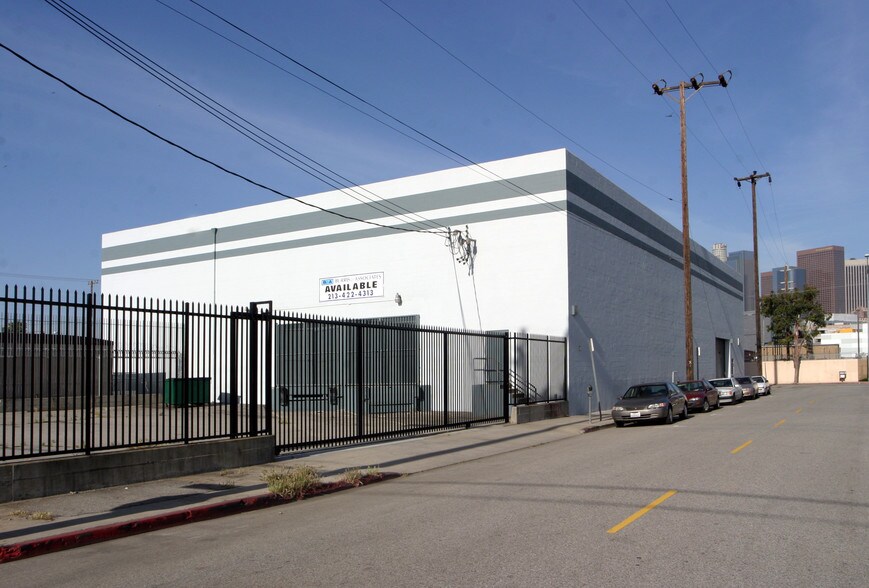 612 Jackson St, Los Angeles, CA à louer - Photo de l’immeuble – Image 2 sur 3