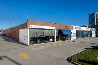 Plus de détails pour 2480 Lawrence Ave E, Toronto, ON - Industriel/Logistique à louer