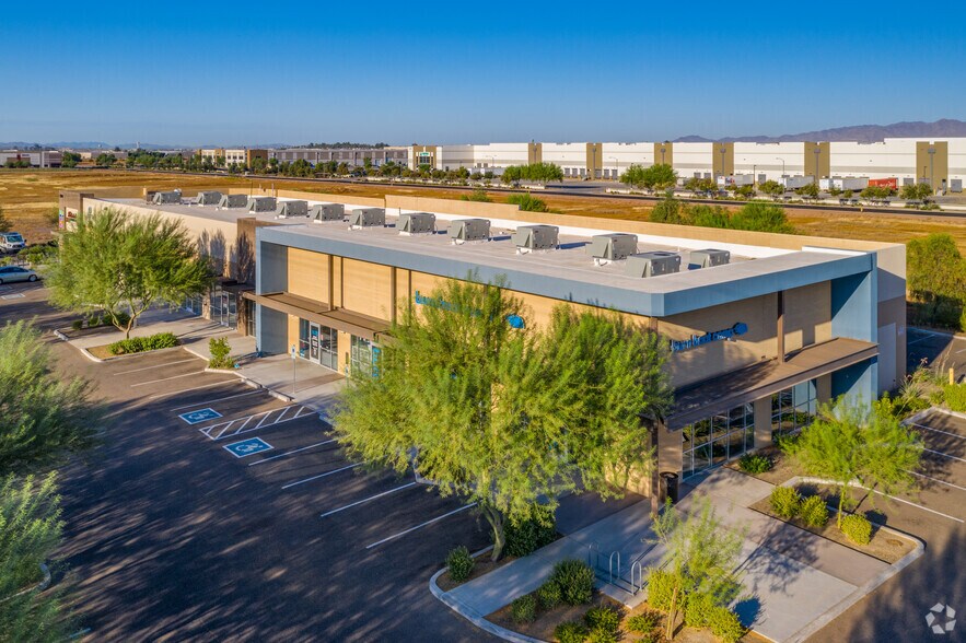 12100 N Dysart Rd, Surprise, AZ à louer - Photo de l’immeuble – Image 3 sur 9