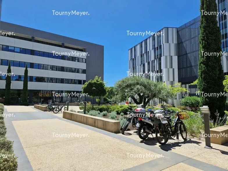 541 Rue Georges Méliès, Montpellier à louer - Photo de l’immeuble – Image 2 sur 12