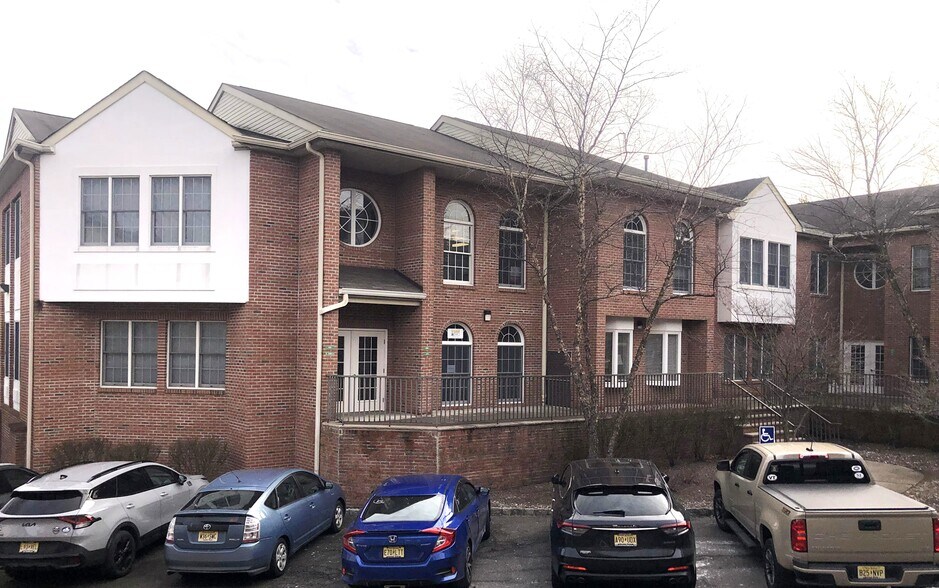 271 US Highway 46, Fairfield, NJ à vendre - Photo de l’immeuble – Image 1 sur 8